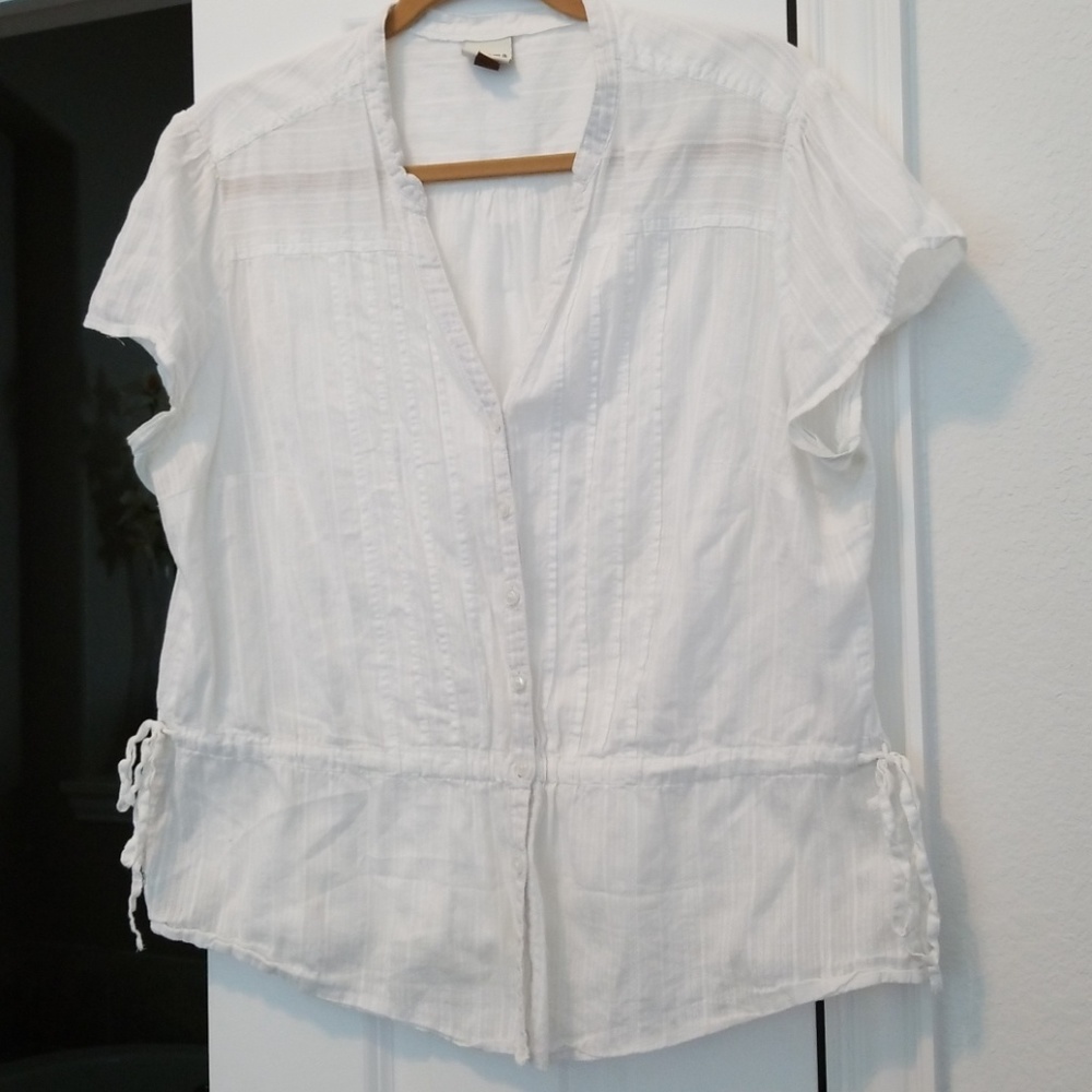 Short sleeve linen top